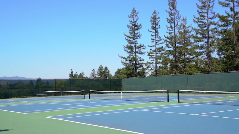 tennis court at Arbolado Park
